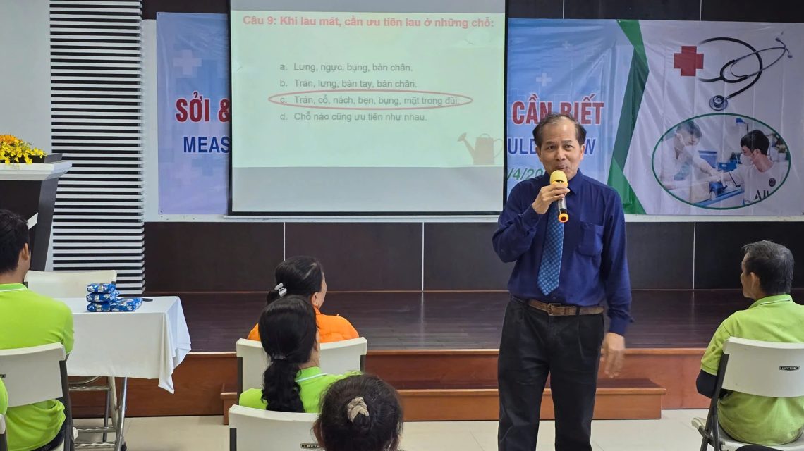 VWS tập huấn phòng chống bệnh sởi và thời tiết cho người lao động 1 VWS tập huấn phòng chống bệnh sởi và thời tiết cho người lao động