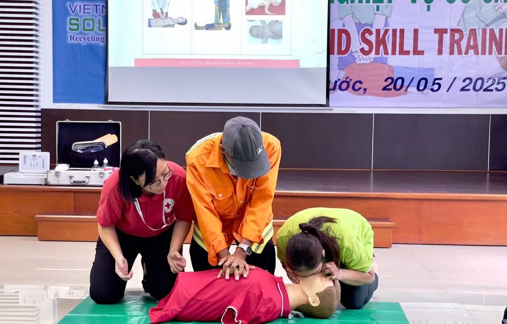 Cấp cứu tại chỗ - Kỹ năng sống còn được VWS chú trọng huấn luyện 1 z6619663103784 e06548e7642ff9341e9b101ff56190bd 3647 5748