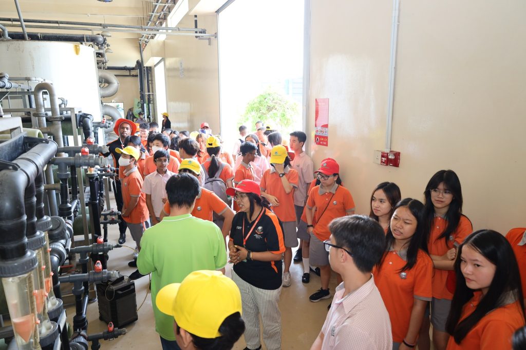 Học sinh Trường Quốc tế Singapore (SIS) tham quan công nghệ xử lý chất thải hiện đại tại VWS 7 510331348 1113795454109580 768405039027759156 n