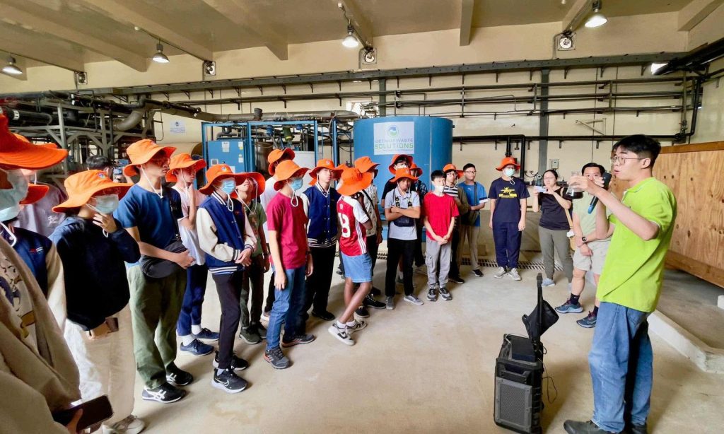 Học sinh, sinh viên thích thú với hành trình “tái sinh” của rác thải tại VWS 3 tai sinh 3 voh 203011