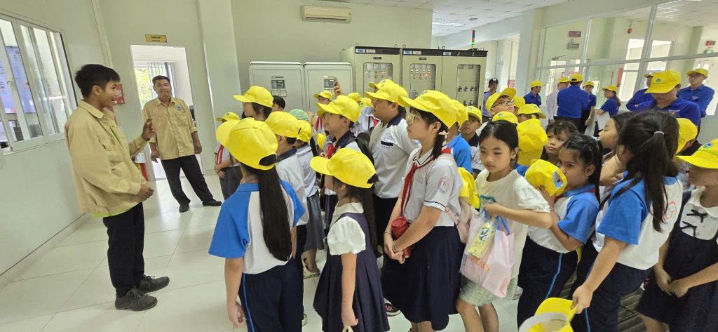 VWS - Hành trình khám phá tri thức cùng thế hệ trẻ 6 751703216 2288837938597610 1525065543184359815 n